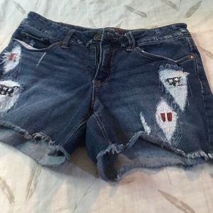 Denim distressed short shorts